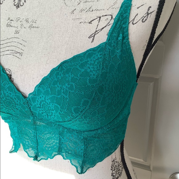 😍 PINK Lace Bralette 😍 - Picture 3 of 9